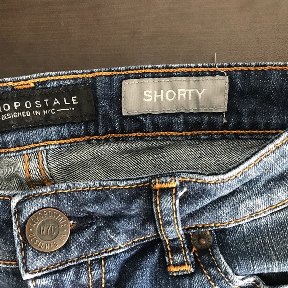 Aeropostale Shorty Shorts Size 2 - Picture 3 of 3